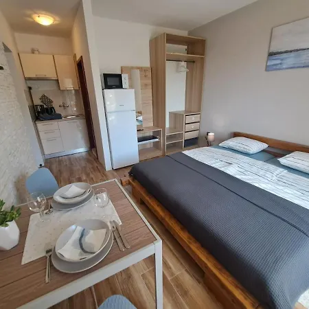 Olivus 3 * Miletici